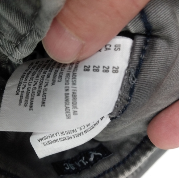 American Eagle Size 28 Gray Shorts - Picture 7 of 7